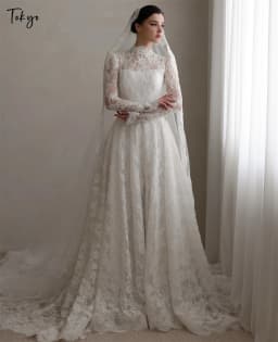Tokyo White Elegant Long Sleeve Customized Wedding Party Zip Back High Neck Bridal Gown Lace A-Line Court Train Wedding Gown