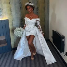 Customized Modern Wedding Dress White Satin Off the Shoulder Luxury Wedding Gowns Crystal Applique Long Sleeves Bridal Dresses