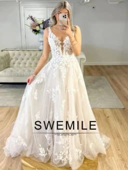 SWEMILE Fashion Aline Wedding Dresses V-neck Custom-Made Court Train Appliques Sleeveless Robe De Mariée Engagement Plus Size