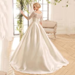 Modern Wedding Dresses Boat Neck Half Sleeves Bridal Gowns Lace Appliques Court-Train Satin A-Line Vestidos De Novia PSL980016