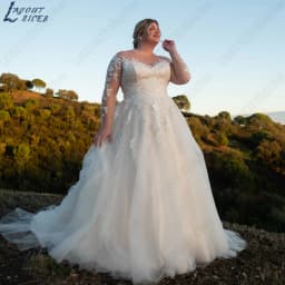 LAYOUT NICEB Scoop Neck Applique Bride Gown 2024 Plus Size A-Line Tulle Wedding Dresses Back Buttons Custom vestidos novias boda