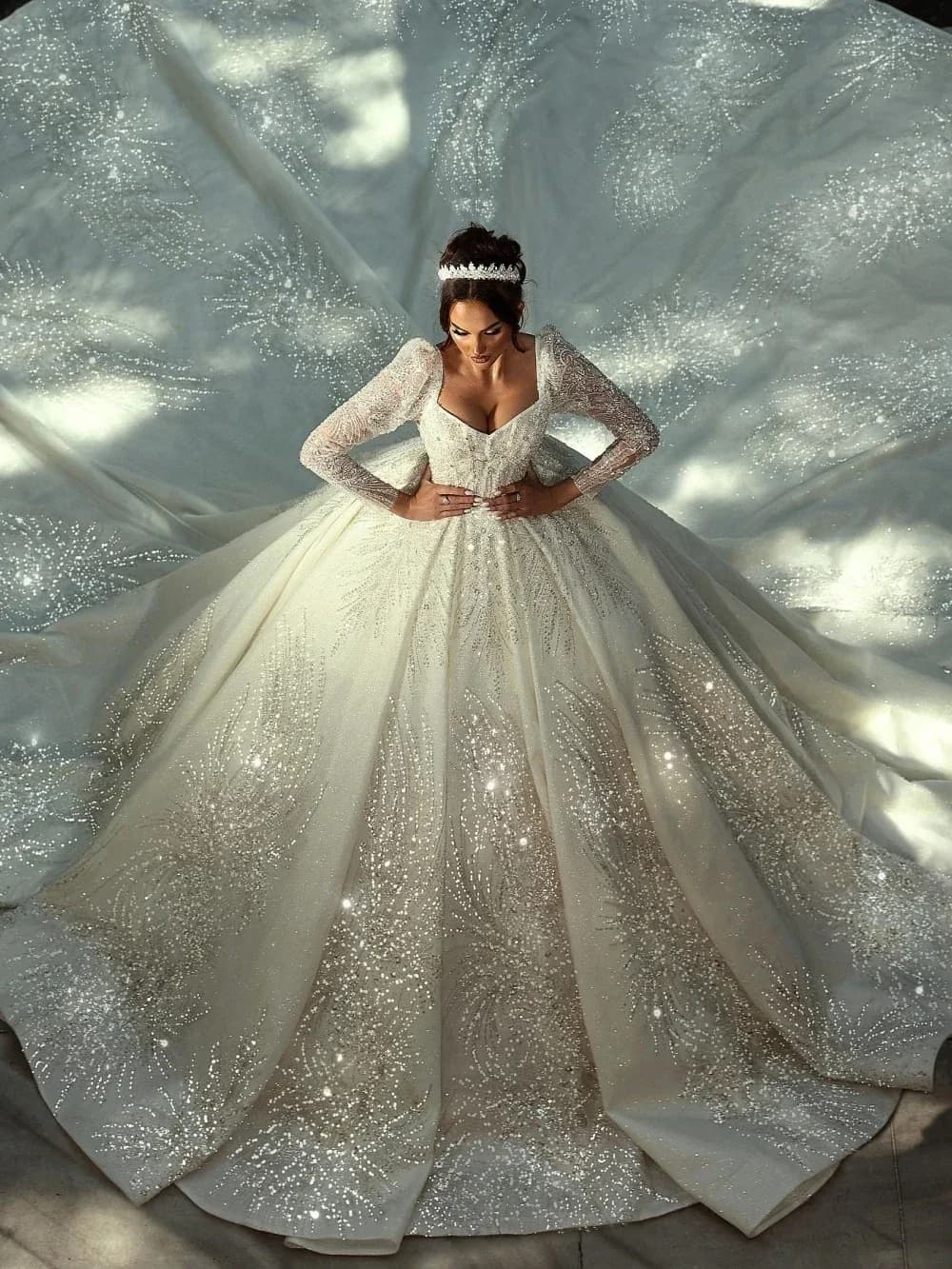 Customized Beaded Long Wedding Dresses 2025 Modest Long Sleeve Bridal Gown Charming Princess Dresses For Bride Vestidos De Noiva