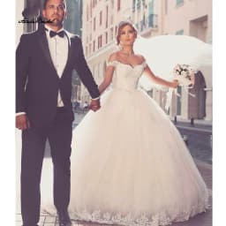 White Ivory Lace Appliques Ball Gown Cheap Off The Shoulder Short Sleeves Bridal Dress Wedding Dresses