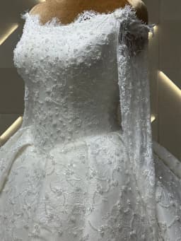 Luxury Lace Ball Gown Wedding Dress Off Shoulder Long Sleeve Princess Bridal Gown Beads Vestido De Novia