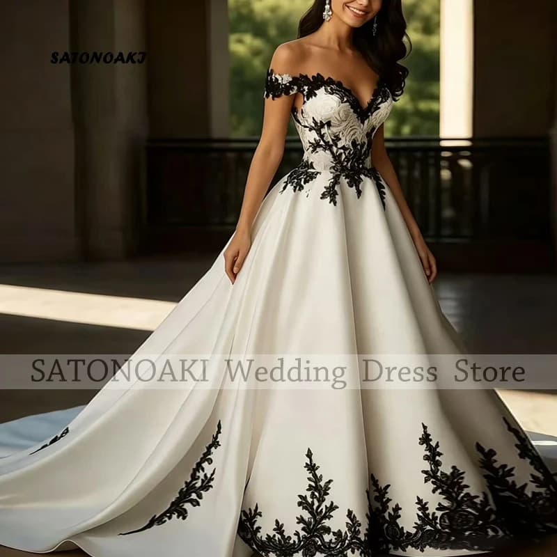 Customized Elegant Off Shoulder Black White Lace Satin Wedding Dress for Women Corset Back Bride Gown Appliques Vestido De Novia