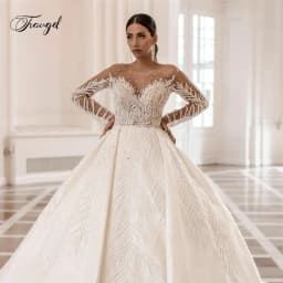 Customized Sexy Backless Long Sleeve Crystal Ball Gown Wedding Dresses Exquisite Appliques Court Train Vintage Bridal Gown