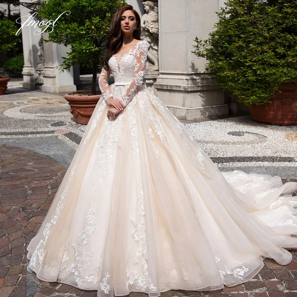 Customized Elegant Illusion Long Sleeve Vintage Wedding Dresses Luxury Scoop Neck Appliques Court Train A Line Bridal Gowns