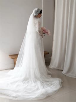 Customized Full Sleeves French Wedding Dress with Bridal Veil Lace Cape A-Line Hijab Bride Gowns Long Robe De Mariée 2026 New