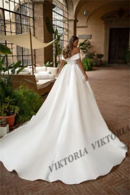 VIKTORIA Elegant Satin Wedding Dress For Woman Off Shoulder Buttons 2025 Bride A-LINE Pleat Vestido De Casamento Customized