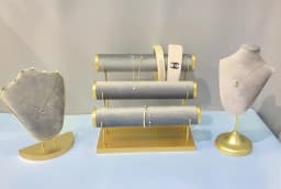 Hot Sale Gray Beige Velvet Necklace Jewelry Display Earrings Stand Organizer Pendants Mannequin Model Bust Show Rack