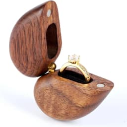 Elegant Heart Shaped Wooden Ring Box Single Slot Durable Jewelry Organizer Box Reusable Portable Proposal Ring Case Engagement