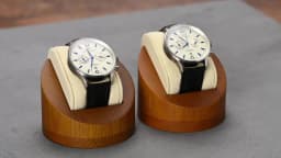WoodTen Single Watch Display Stand With Pillow Wooden Wrist Watch Rack Storage Watch Stents Jewelry Organizer Watch Display Prop