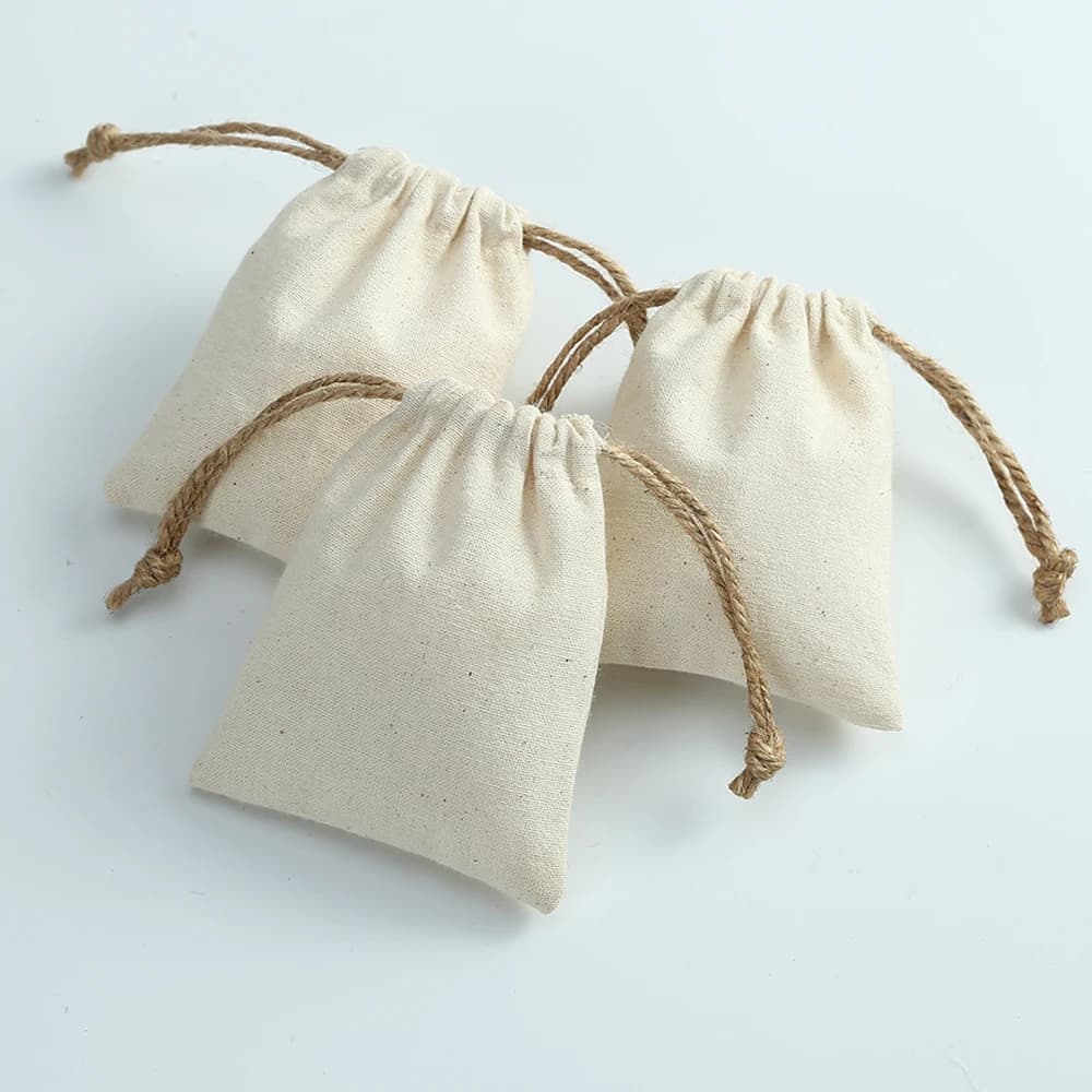 50 Cotton Burlap Jewelry Packaging Pouches Organizer Wedding Christmas Party Candy Bag Present Mariage Jute Drawstring Gift Bag