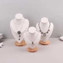 Velvet Portrait Necklace Display Pendant Organizer Jewelry Display Stand Jewelry Mannequin Bust Necklace Pendant Window Display