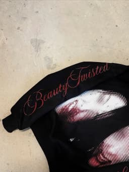 Harajuku Y2k Casual Uncanny Beauty Hoodies Women Grunge Streetwear Sweatshirt Tops Oversized Hoodie Goth Tracksuit Men Clothing