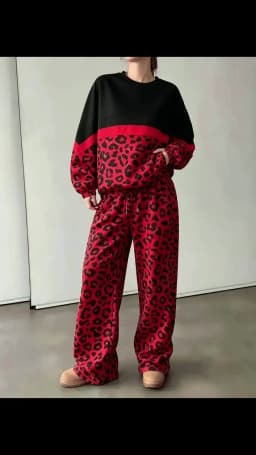 Men's and women's spring and autumn casual fashion hoodies 2026 niche style comfortable streetwear