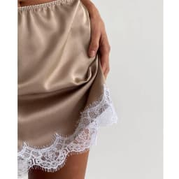 Women Vintage Lace Satin Mini Skirts Y2K Aesthetic Lace Trim Silk Slip Skirts Low Rise Bodycon Going Out Underskirt Streewear