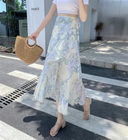 Sun Protection Floral Halter Neck Dress Women's Sweet Style Beach Skirt Asymmetrical Hemline Bell Sleeve Chiffon Wrap ar...