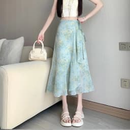 Sun Protection Floral Halter Neck Dress Women's Sweet Style Beach Skirt Asymmetrical Hemline Bell Sleeve Chiffon Wrap ar...