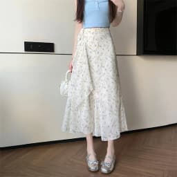 Sun Protection Floral Halter Neck Dress Women's Sweet Style Beach Skirt Asymmetrical Hemline Bell Sleeve Chiffon Wrap ar...