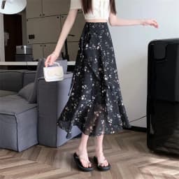 Sun Protection Floral Halter Neck Dress Women's Sweet Style Beach Skirt Asymmetrical Hemline Bell Sleeve Chiffon Wrap ar...