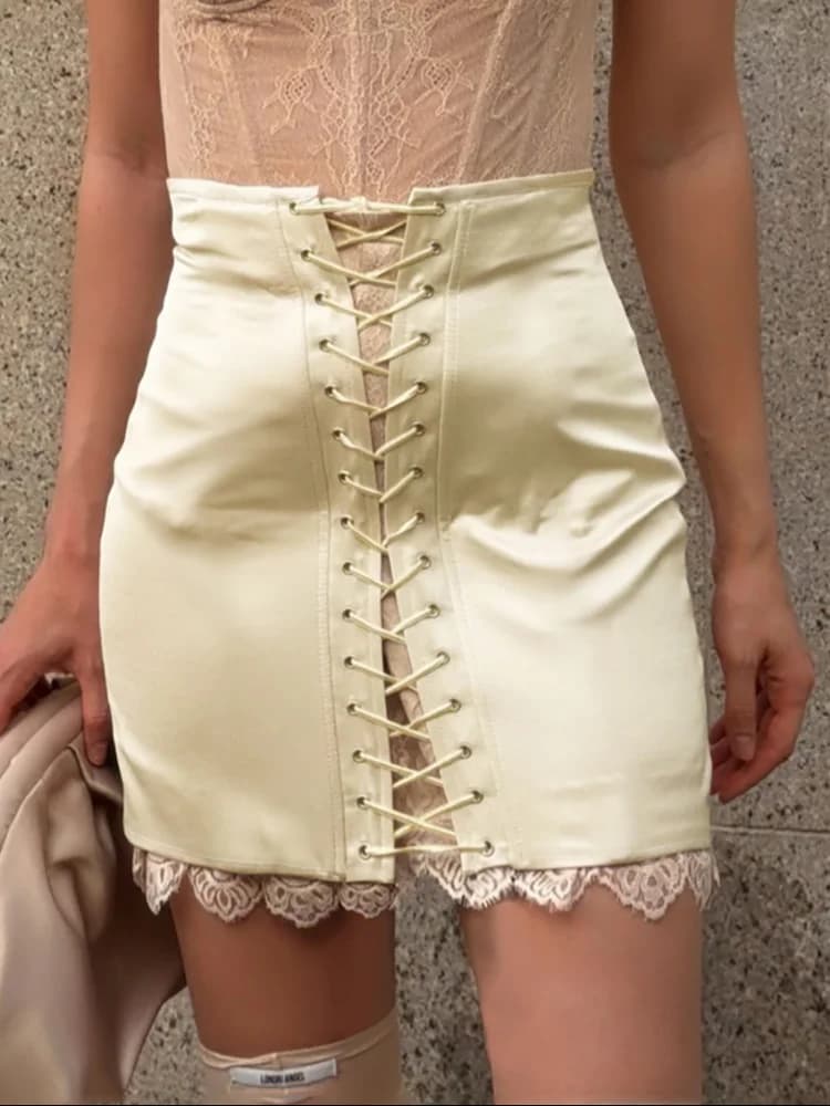 Y2K Lace Trim Hem Mini Skirt Women Retro High Waist Corset Short Bottom Garter Detail Front Lace Up Streetwear Party Club Outfit