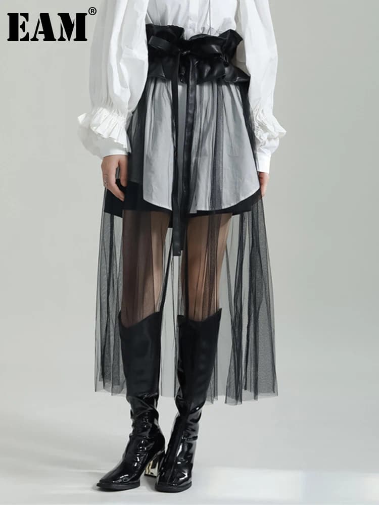 [EAM] High Waist Black Pu Leather Ruffles Mesh Long Elegant Half-body Skirt Women Fashion Tide New Spring Autumn 2026 1DF6219