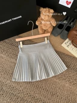 Gray High Waist Anti-Light Short Skirt Women's Autumn New Style Pure Desire Versatile Half-length Bicolor Commute Folded Skirt