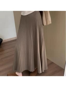 2026 Khaki Cashmere Knitted Midi Skirt for Women, Loose Fit, Draped, Slimming A-Line Pleated Skirt for Autumn and Winter