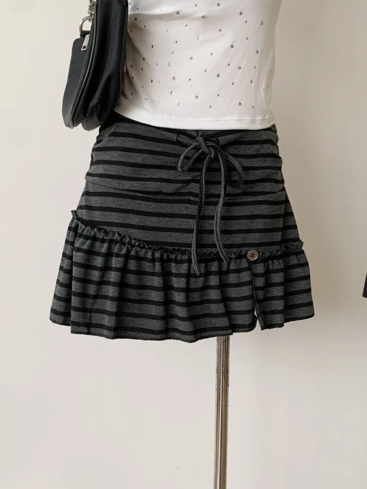 Deeptown Harajuku Striped Skirt Women Japanese Style Vintage Gothic Ruffle Mini Skirt Grunge Spicy Girl Punk Slim Short Skirts
