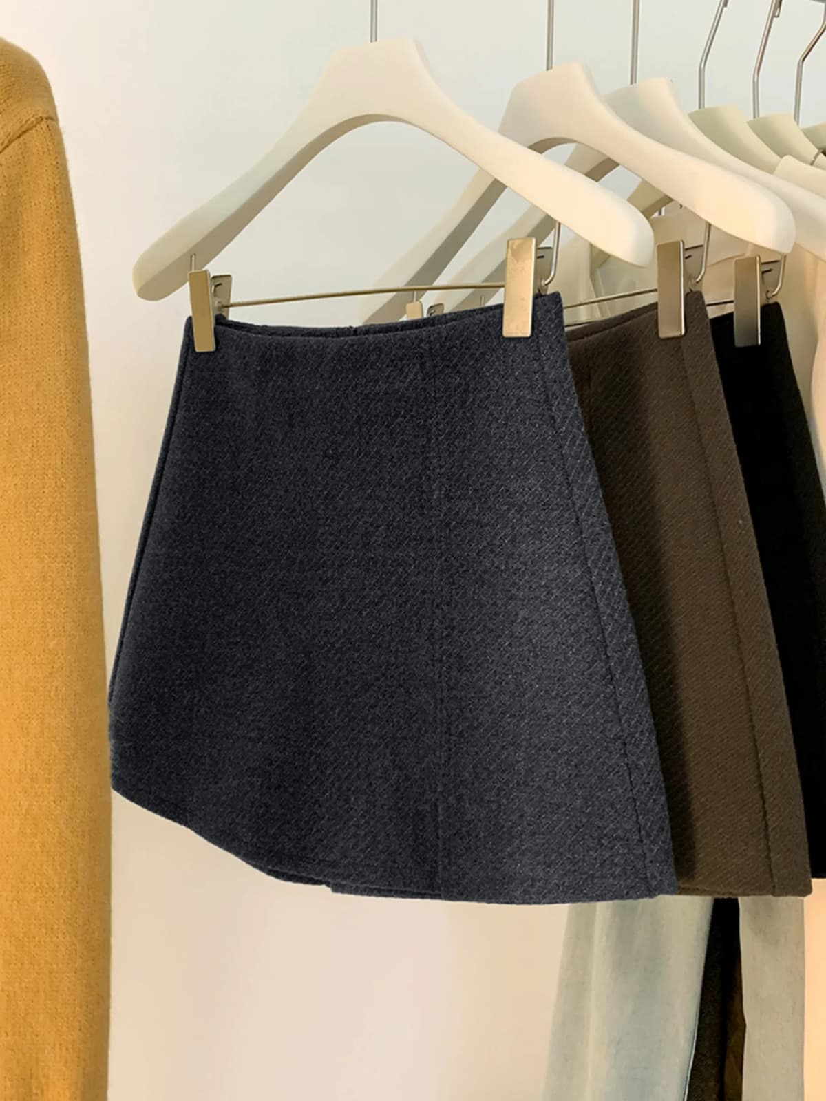 High Waist Thickened Woolen Skirt Pants Women's Retro Style A-Line Half-length Skirts Casual Pure Color Skirts