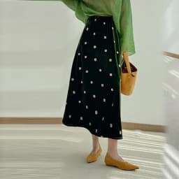 2025 solid color fashion velvet embroidery elastic waist skirt women's autumn and winter retro high-end loose long dress