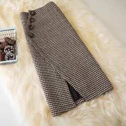 2024 Women's Autumn Winter New Irregular Woolen Skirt High Waist Package Hip Skirt Ladies Houndstooth Plaid Long Skirts B437