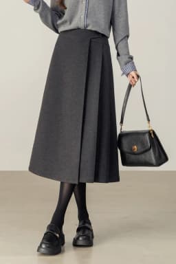 SENTUBILA Women's A-Line Skirt 2026 Winter High Waist Asymmetric Single-Side Pleated Design Minimalist Commuter Skirt 154QP4000