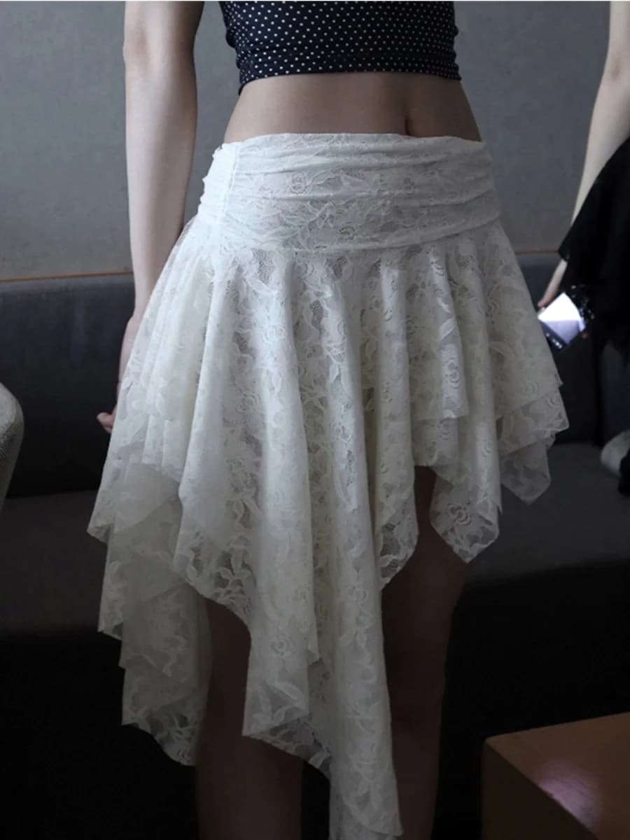 Romantic Pure Desire Sexy Lace Splice Asymmetrical Wave Half Skirt Pleated A-Line Short Skirt Korean Style Commute