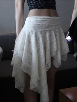 Romantic Pure Desire Sexy Lace Splice Asymmetrical Wave Half Skirt Pleated A-Line Short Skirt Korean Style Commute