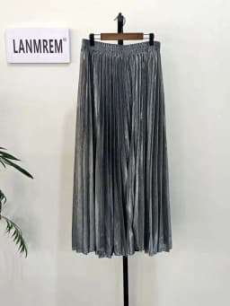 LANMREM 2025 new Spring fashion women clothes high waist A-line pleated sliver vintage elastic long halfbody skirt WH28501XL