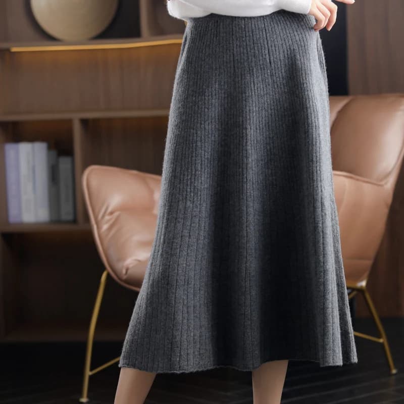 2025 Autumn New High-Waist 100%Pure Wool Pleated Long Skirt Women's Knit Base Skirt Fashion Pack Hip A-Line Cashmere Large Skirt