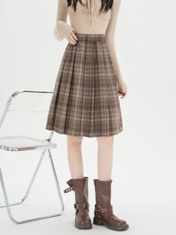 Y2K Pleated Skirt Women Plaid Woolen Skirt Japanese Korean Retro A Line Umbrella Skirt Autumn Winter Casual