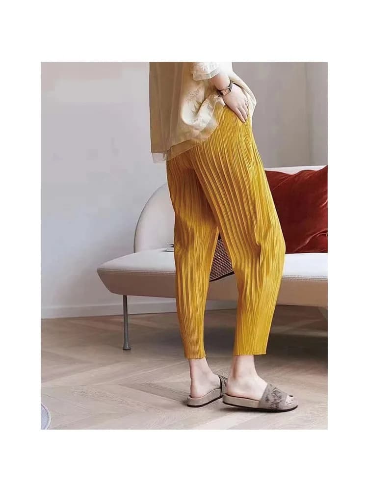 Miyake Fashion Classic Versatile Carrot Pants Loose High Elasticity Folded Small Legged Haren Pants for Women