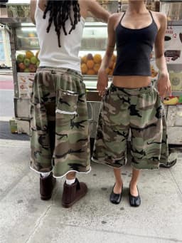STYLISH LADY Retro Camo Print Loose Sweatpants Shorts 2026 Summer Women Hip Hop Distressed Raw Hem Casual Streetwear Capri Pants