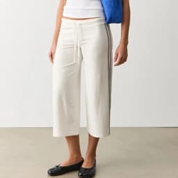Casual Sporty Streetwear Preppy Aesthetic Sweatpant Women Y2K Side Stripe Cropped Wide Leg Pants Drawstring Waist Capri Trousers