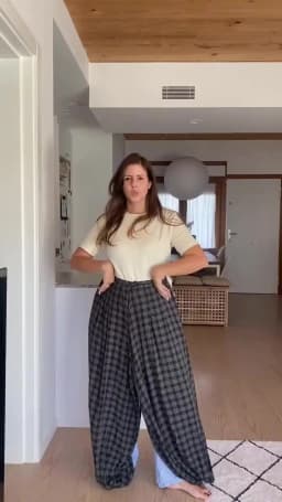 Casual Plaid Print Pants Women Fashion Checked Pleated Elastic Waist Loose Trousers 2026 Spring Summer Chic Street Lady Clothing