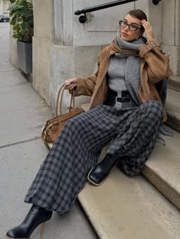 Casual Plaid Print Pants Women Fashion Checked Pleated Elastic Waist Loose Trousers 2026 Spring Summer Chic Street Lady Clothing