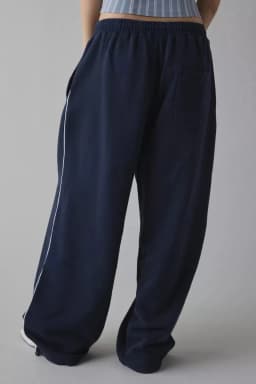 M6067 Striped Wide Leg Sports Pants For Women In Spring And Autumn, Loose And Slimming, Straight Leg Casual Pants With A Sense O