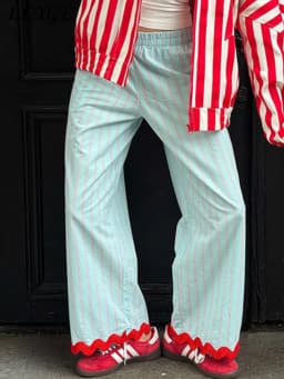 Casual Contrast Striped Women's Pants Wave Cut Elastic Waist Female Wide Leg Trousers 2026 Autumn Lady Vintage Chic Pant