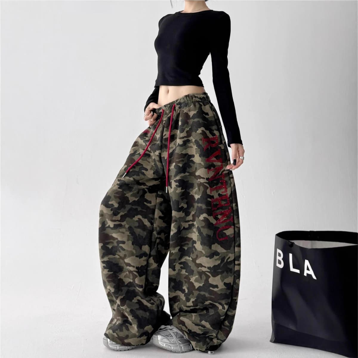 Women's Vintage Camouflage Oversized Wide Leg Sweatpants Red Drawstring Letter Embroidery Streetwear Pants