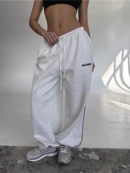 Wide Leg Sports Pants Women Spring Autumn Winter Loose Slimming Vertical Feel Straight Fashionable Harajuku Style Pants Y2K Emo