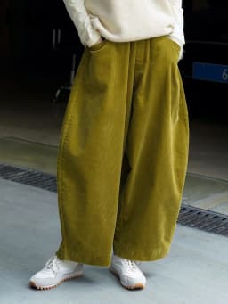 [EAM] High Elastic Waist Green Corduroy Wide Leg Pants New Loose Fit Trousers Women Fashion Tide Spring Autumn 2026 1DF21930