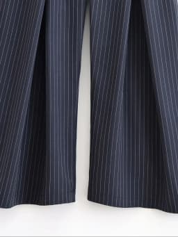 Fashion Stripe Pleated Wide Leg Pants For Women Elegant Pockets High Waist Long Trousers 2025 Autumn Lady High Street Chic Pants